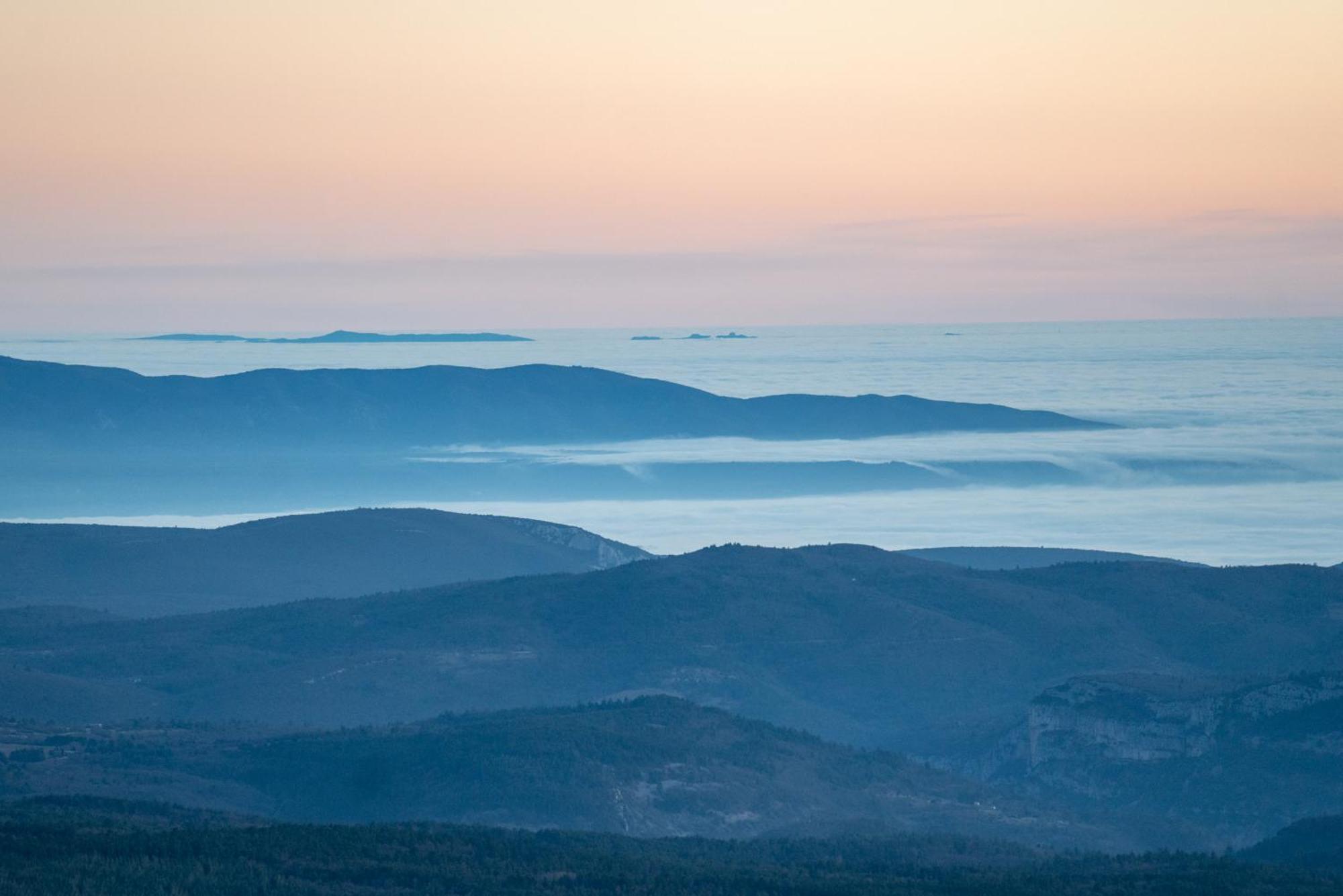 Les Terrasses De Cascavelle Βίλα Blauvac Εξωτερικό φωτογραφία